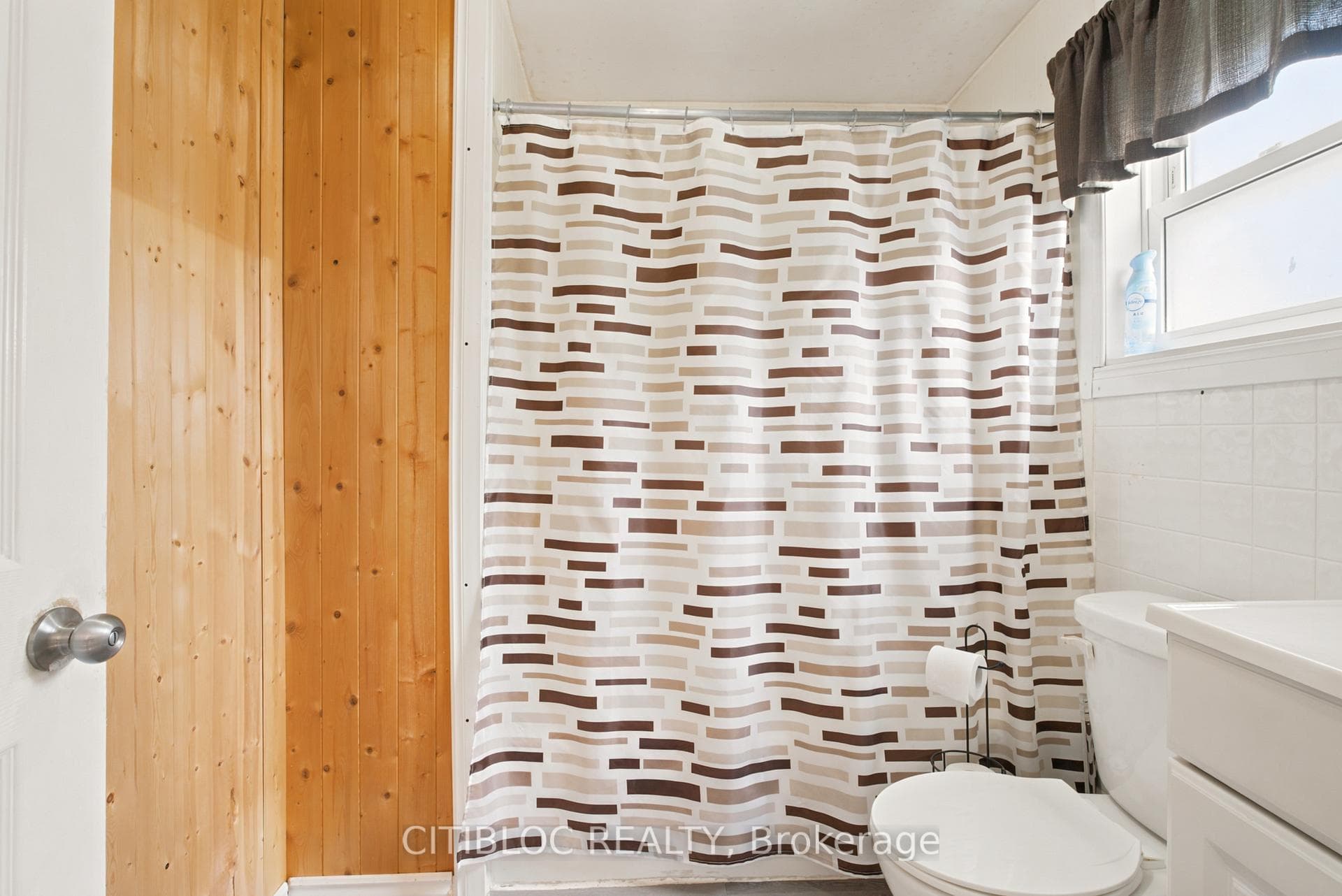 147 Turner Avenue photo 22