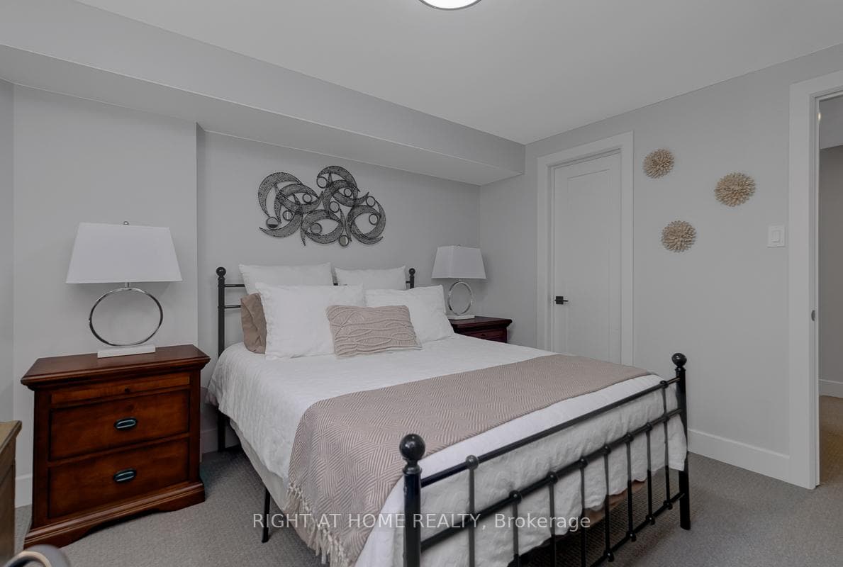 780 Keinouche Place photo 31