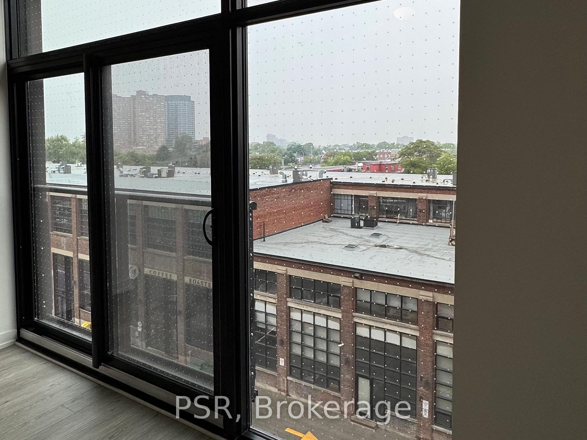 181 Sterling Road Unit 512 photo 10