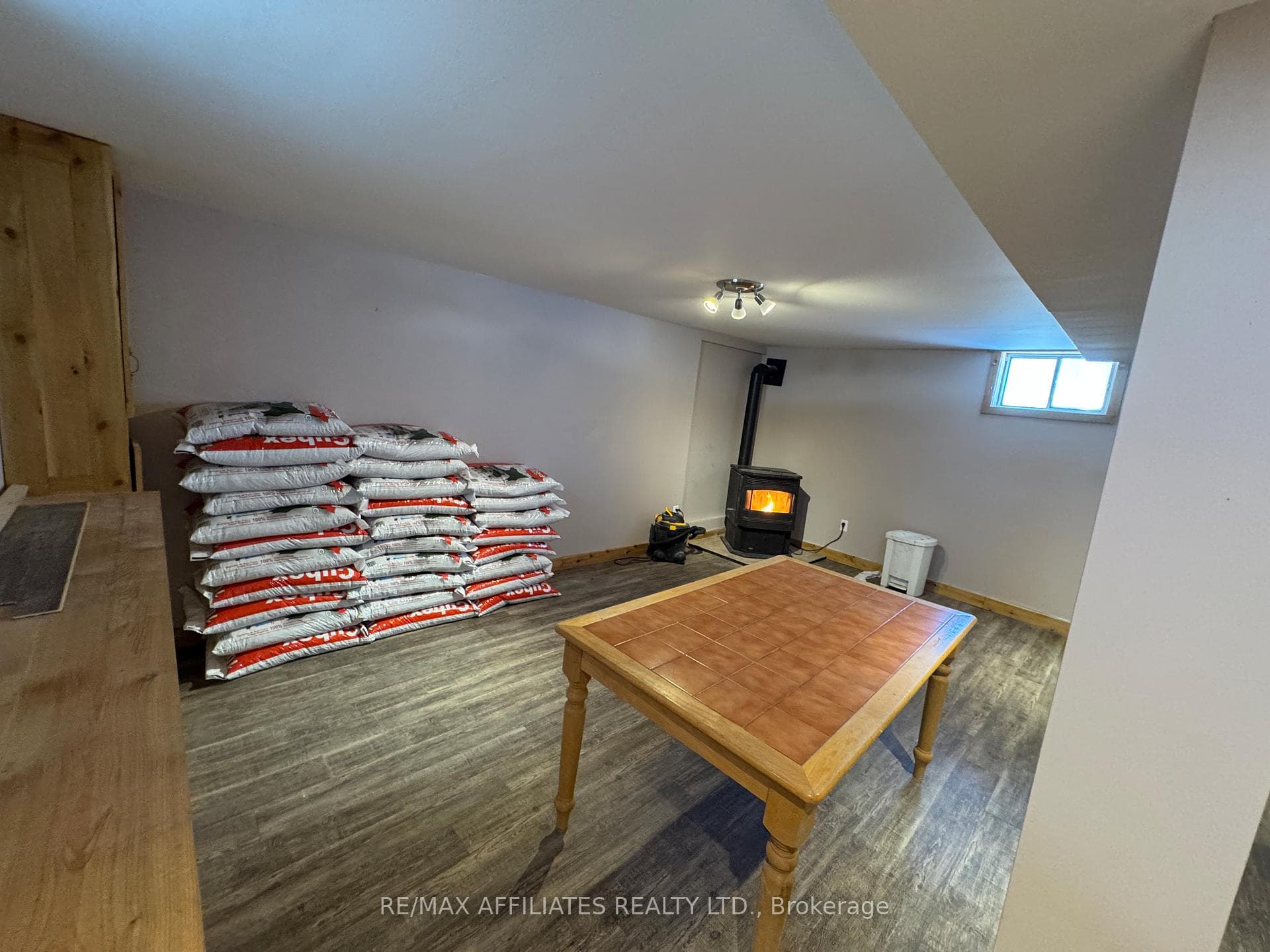 6 Cornelia Street photo 27