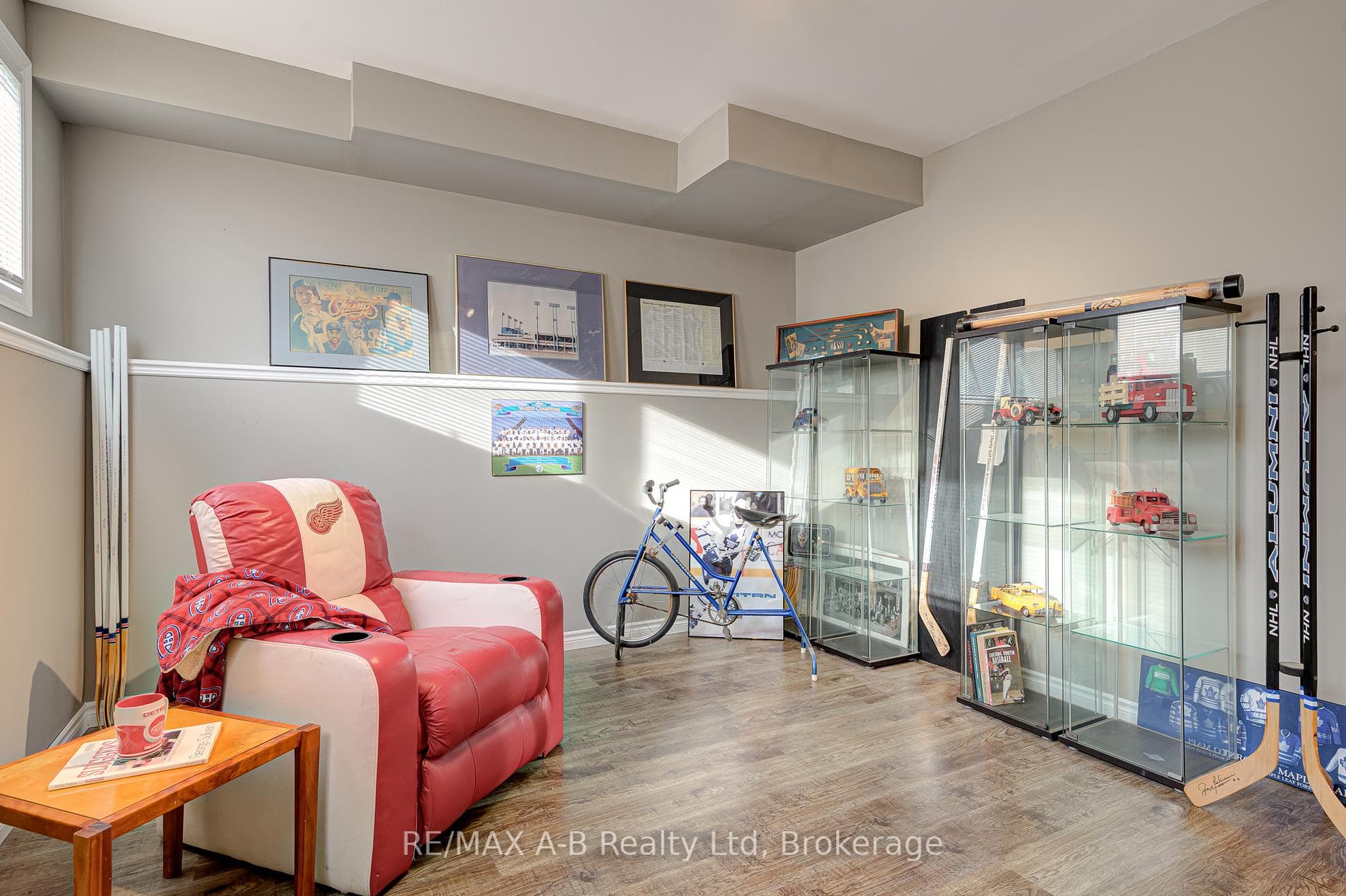 79 Sylvia Street photo 34