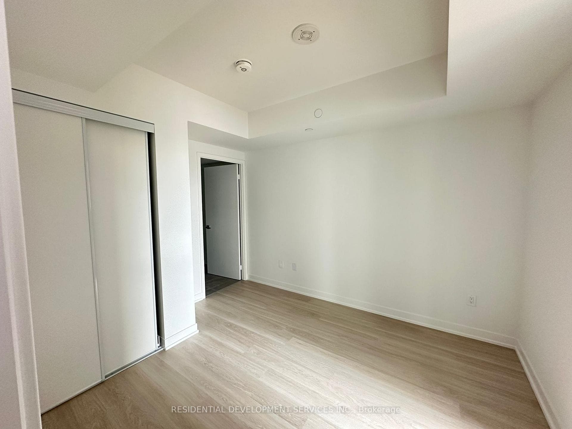 500 Wilson Avenue Unit 322 photo 8