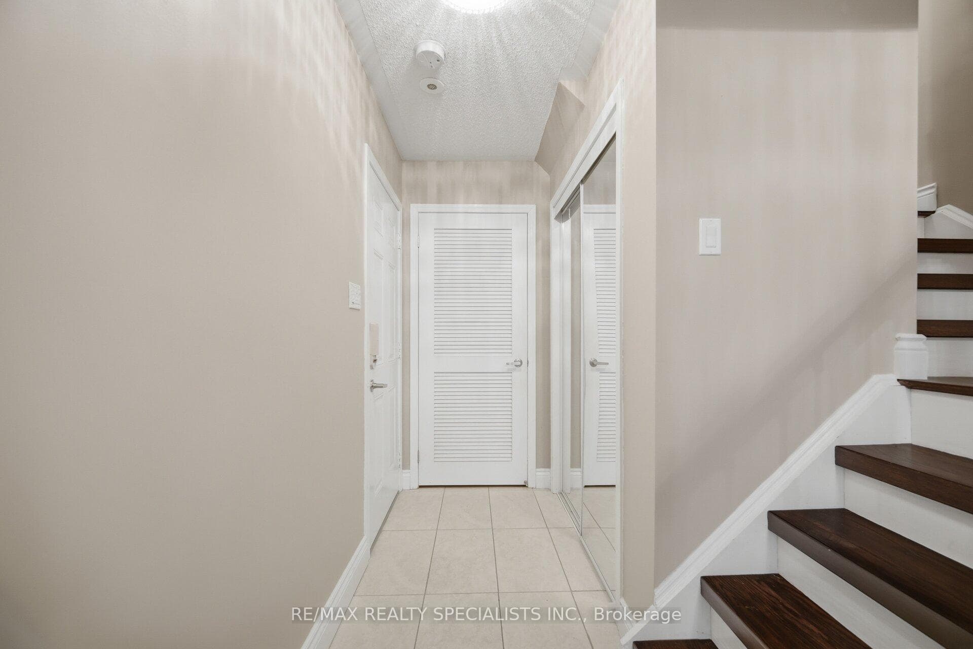932 Sprague Place photo 44