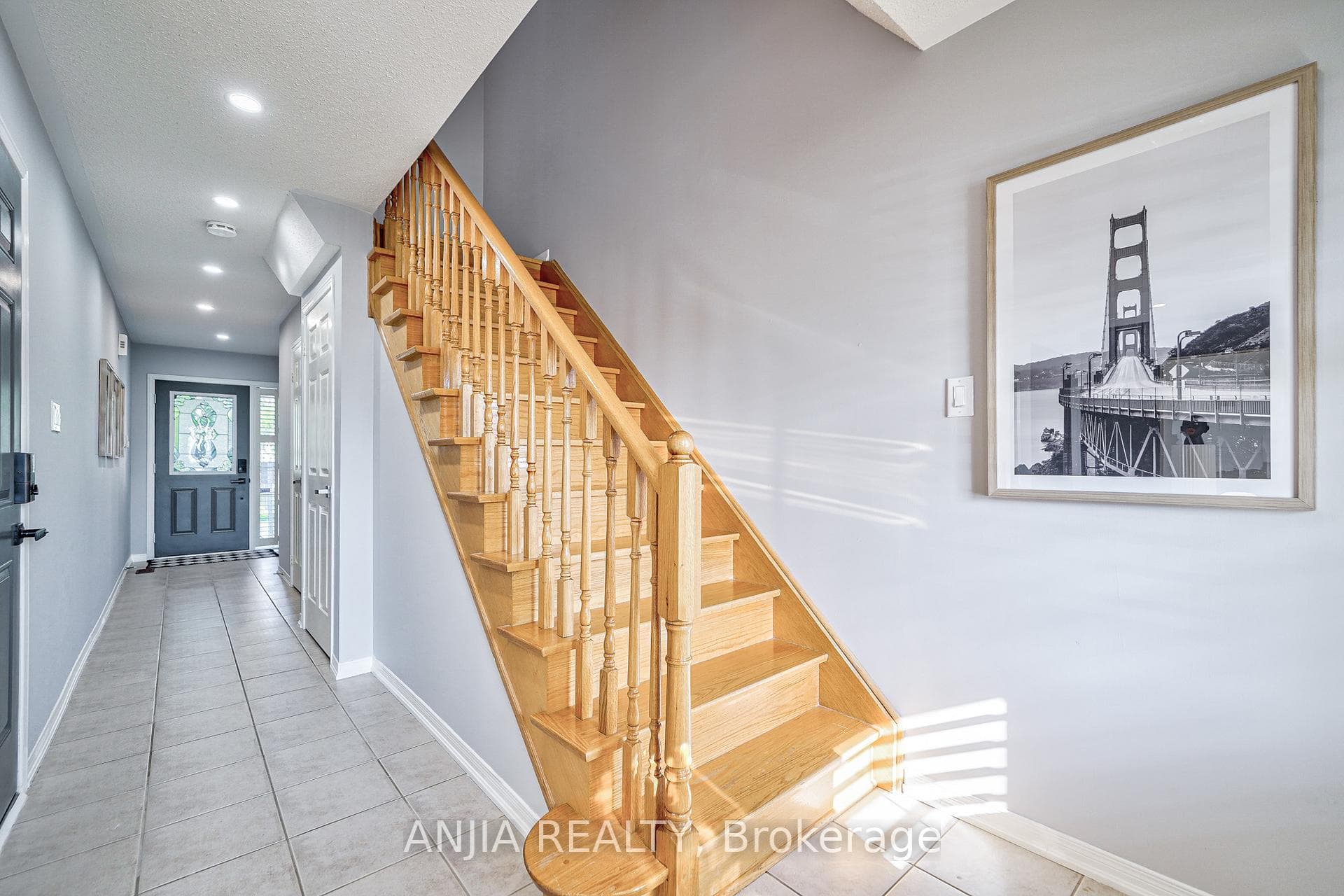 60 Thoroughbred Way photo 7