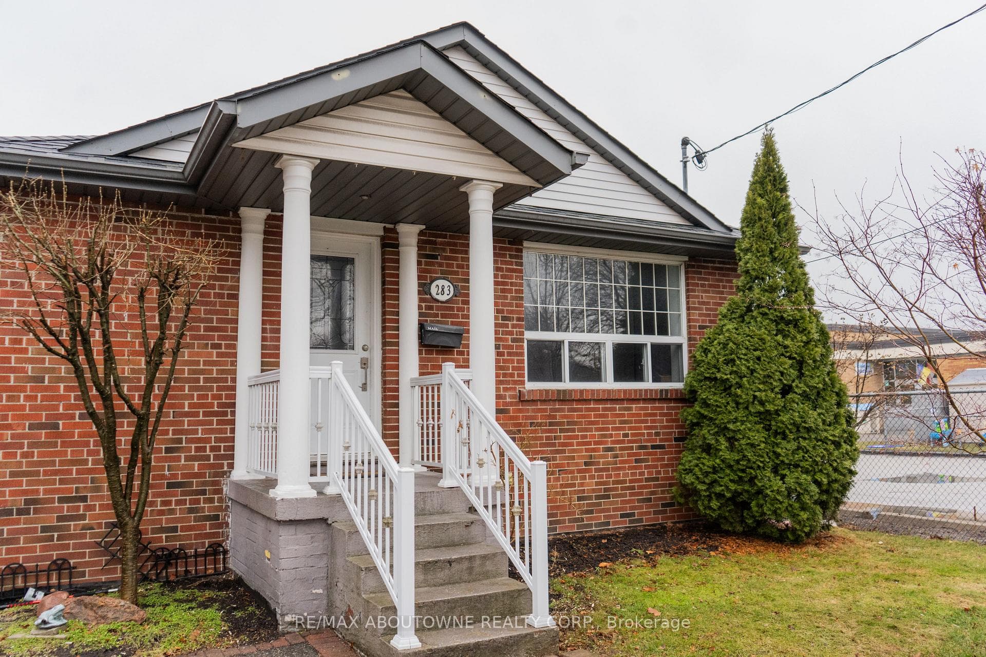 283 Lanor Avenue photo 1
