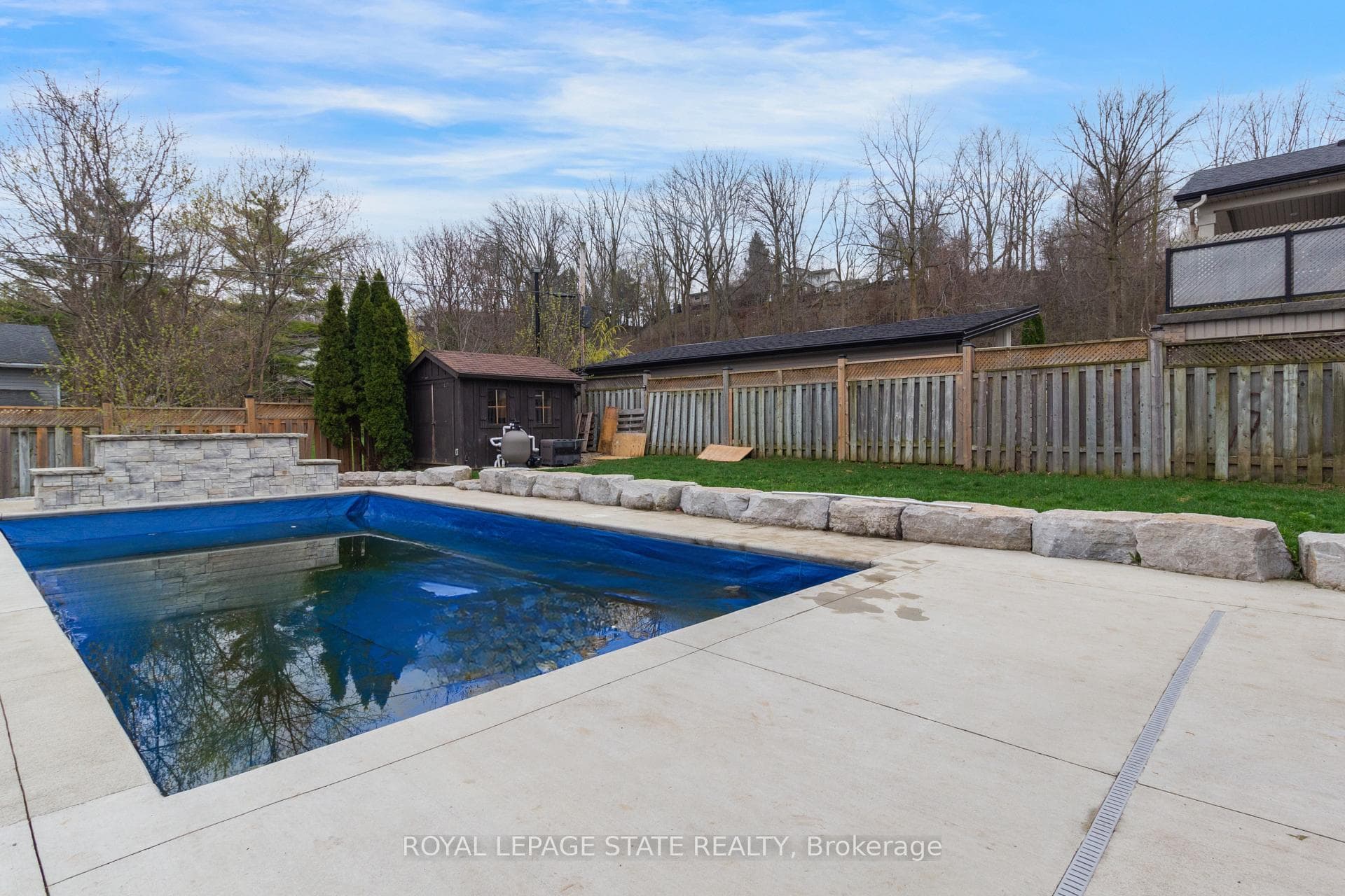 86 Margaret Avenue photo 40
