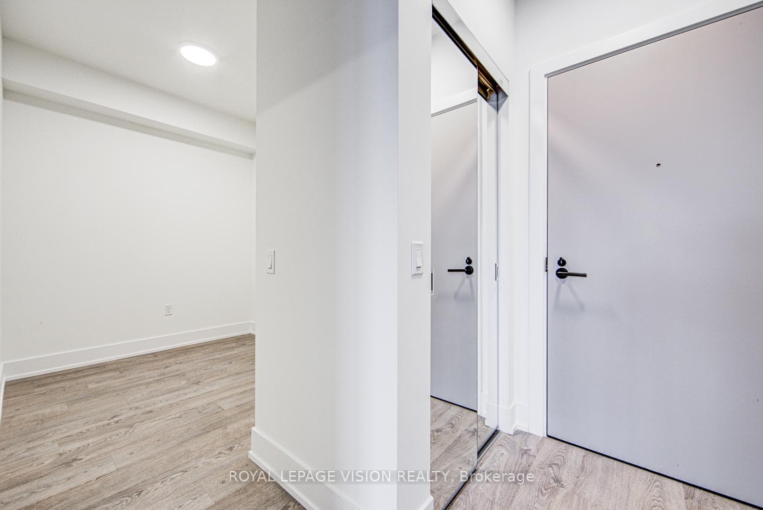 858 Dupont Street Unit 414 photo 19