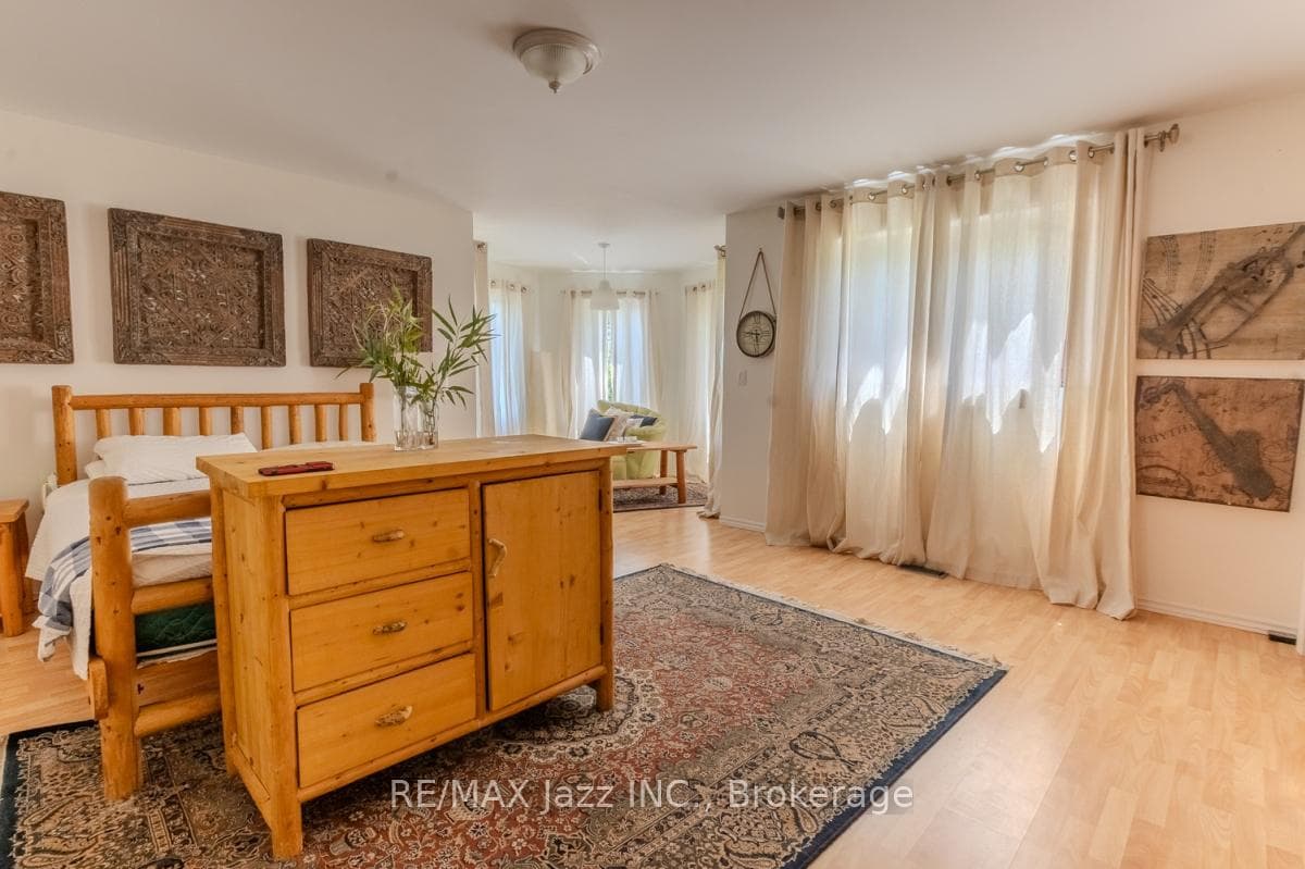 1314 Shebeshekong Road photo 11