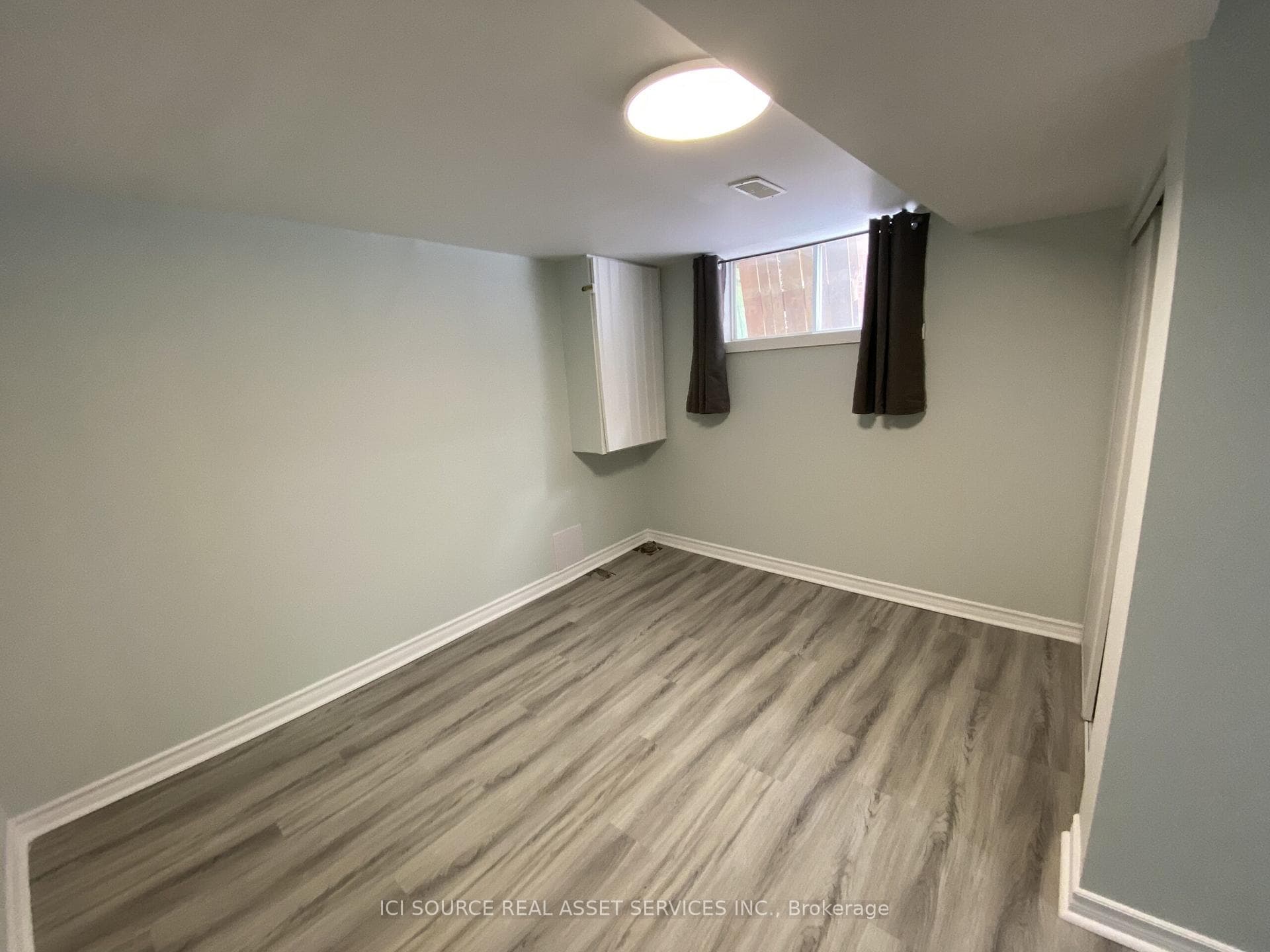 14 Willowhurst Crescent Unit BSMT photo 11