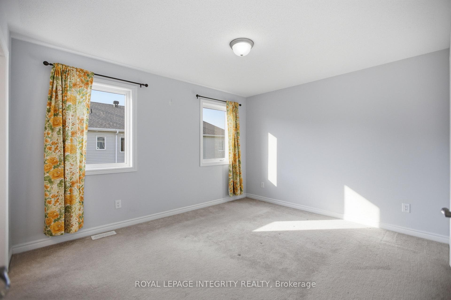 2235 Watercolours Way photo 9