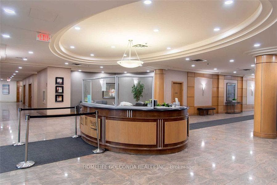 5500 Yonge Street Unit 505 photo 5