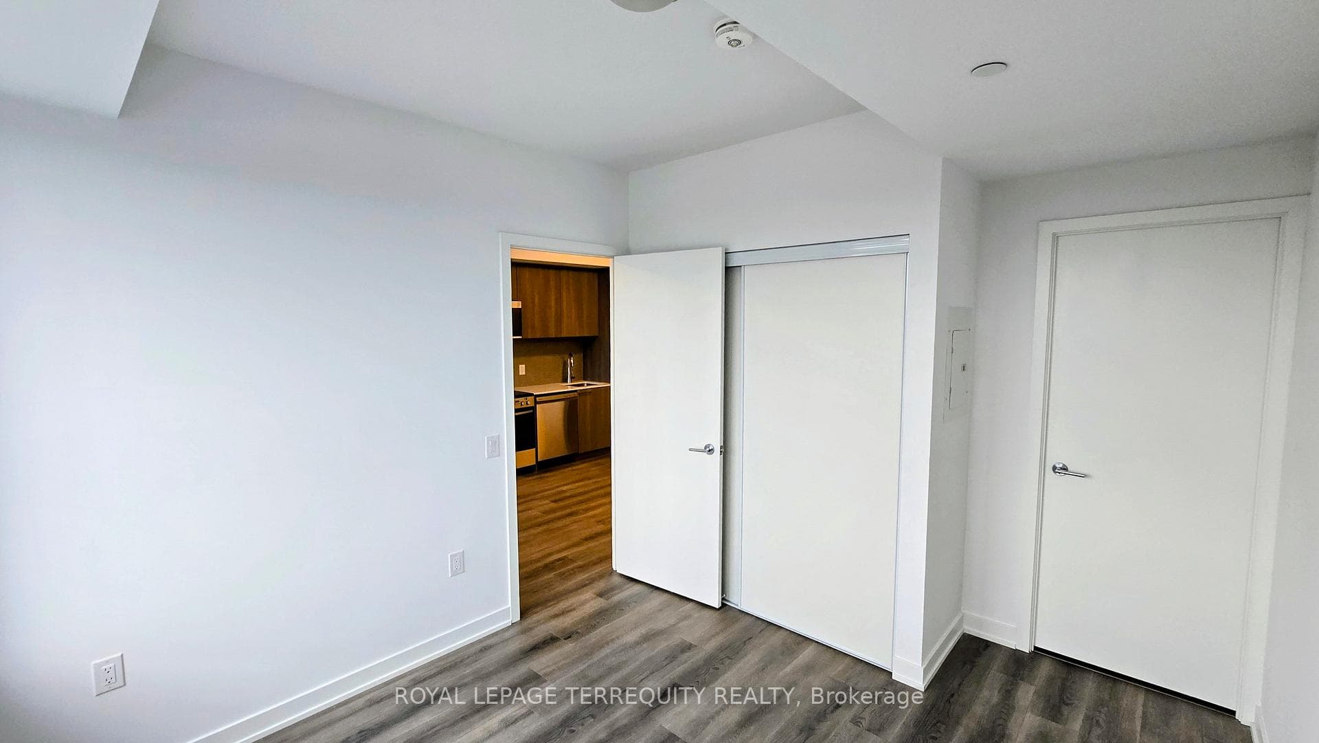 7439 Kingston Road Unit 407 photo 15