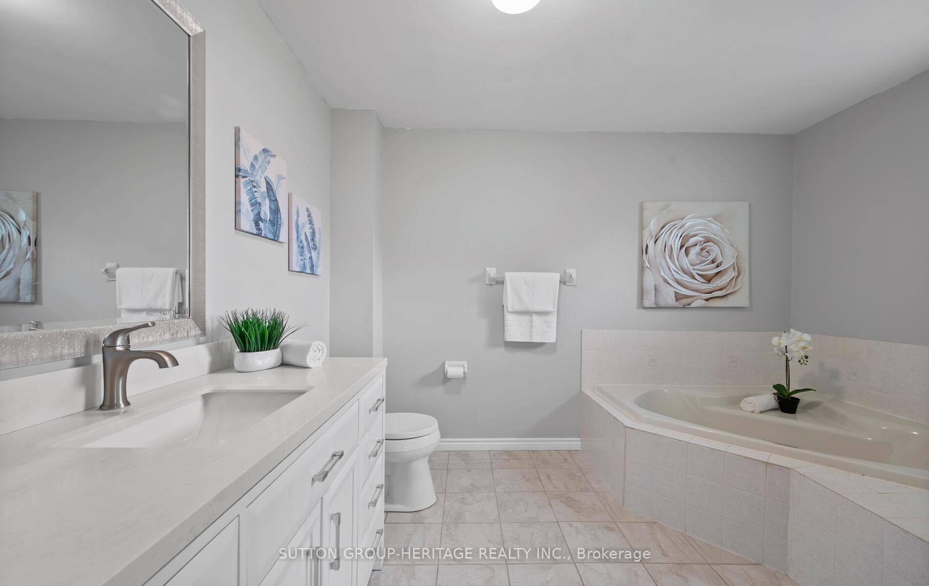 51 Howes Street photo 17