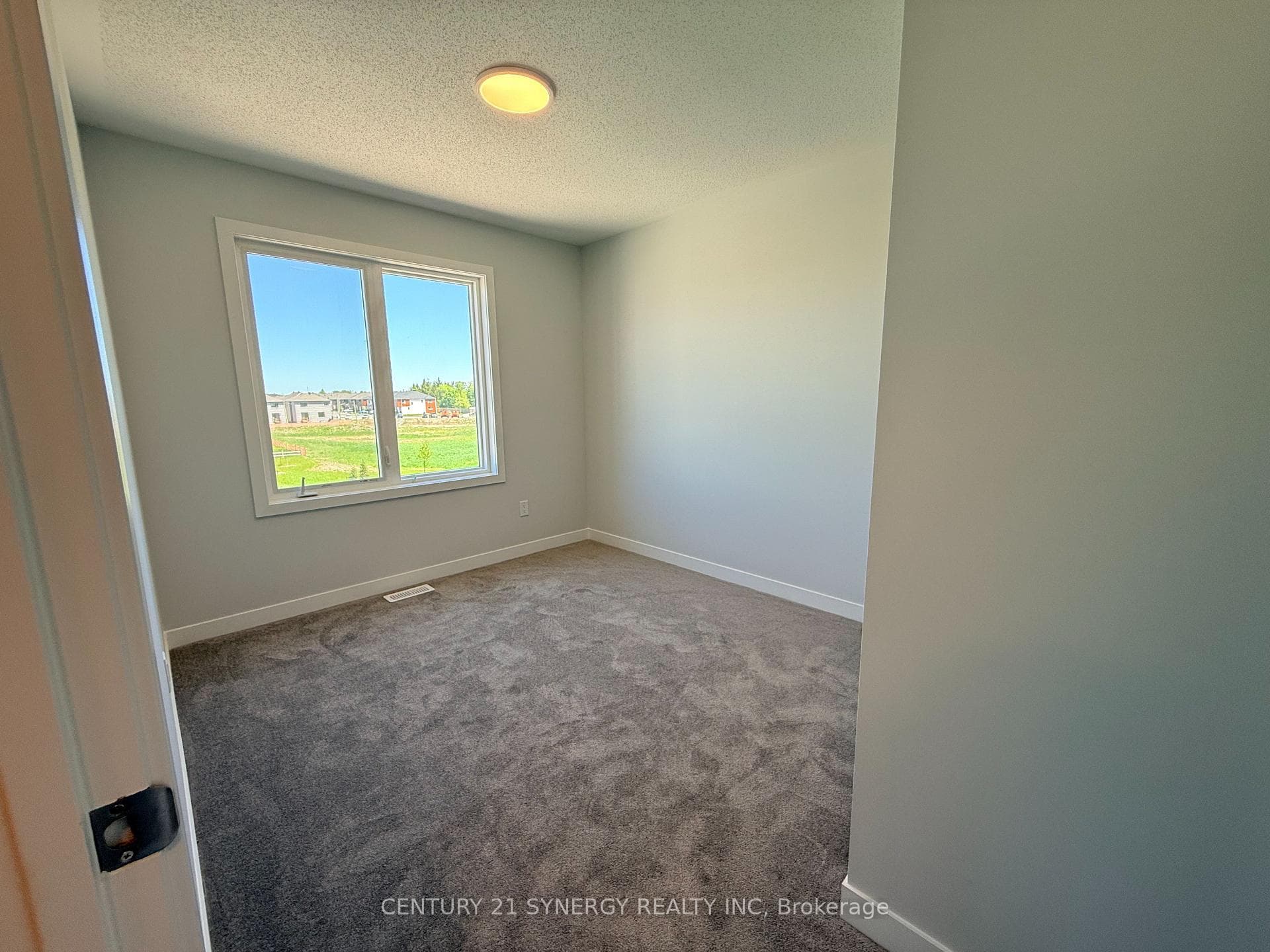 436 Patrick Street photo 25