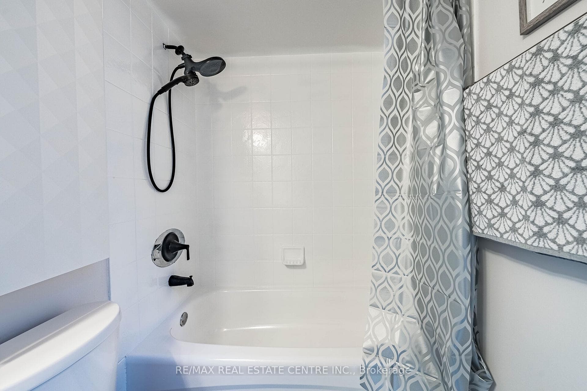 16 Laidlaw Street Unit 920 photo 15