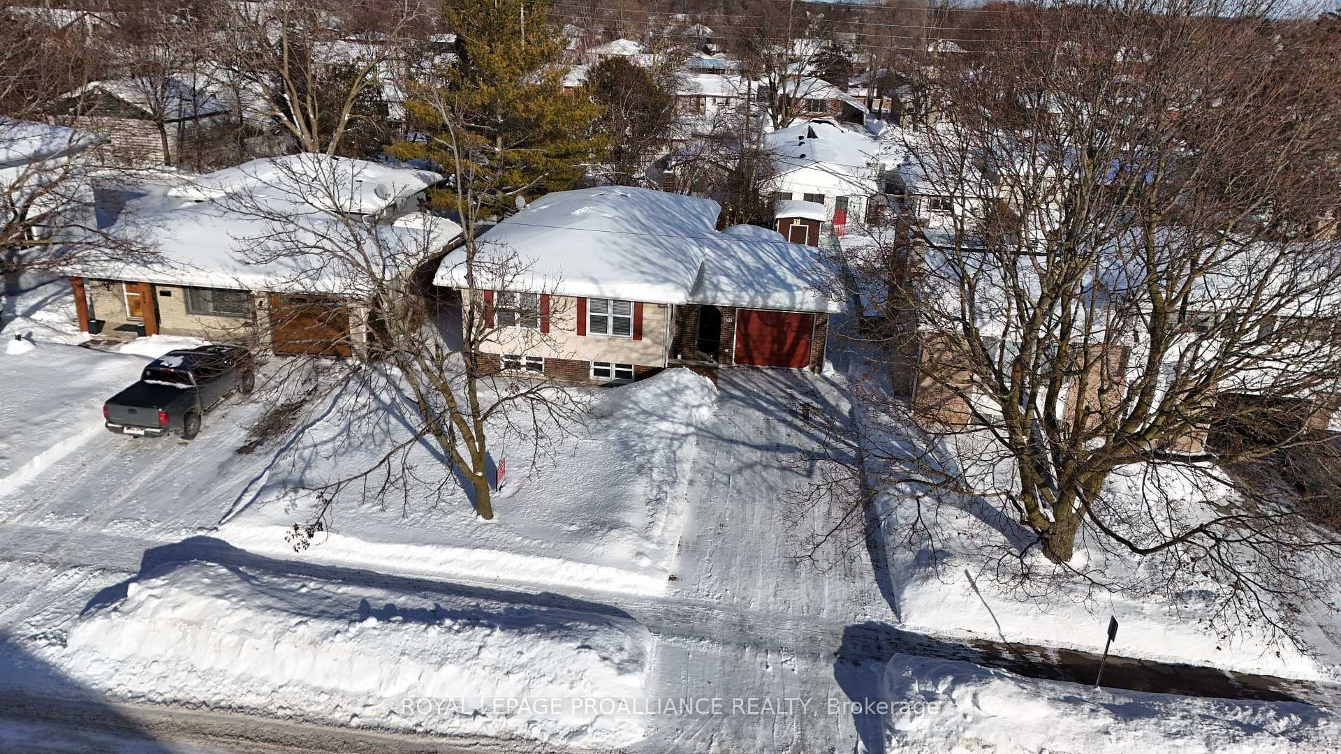 157 Singleton Drive photo 2