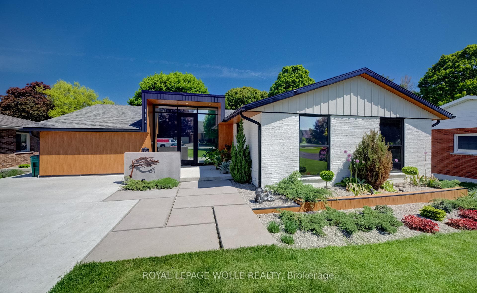 112 Mitchell Street photo 2