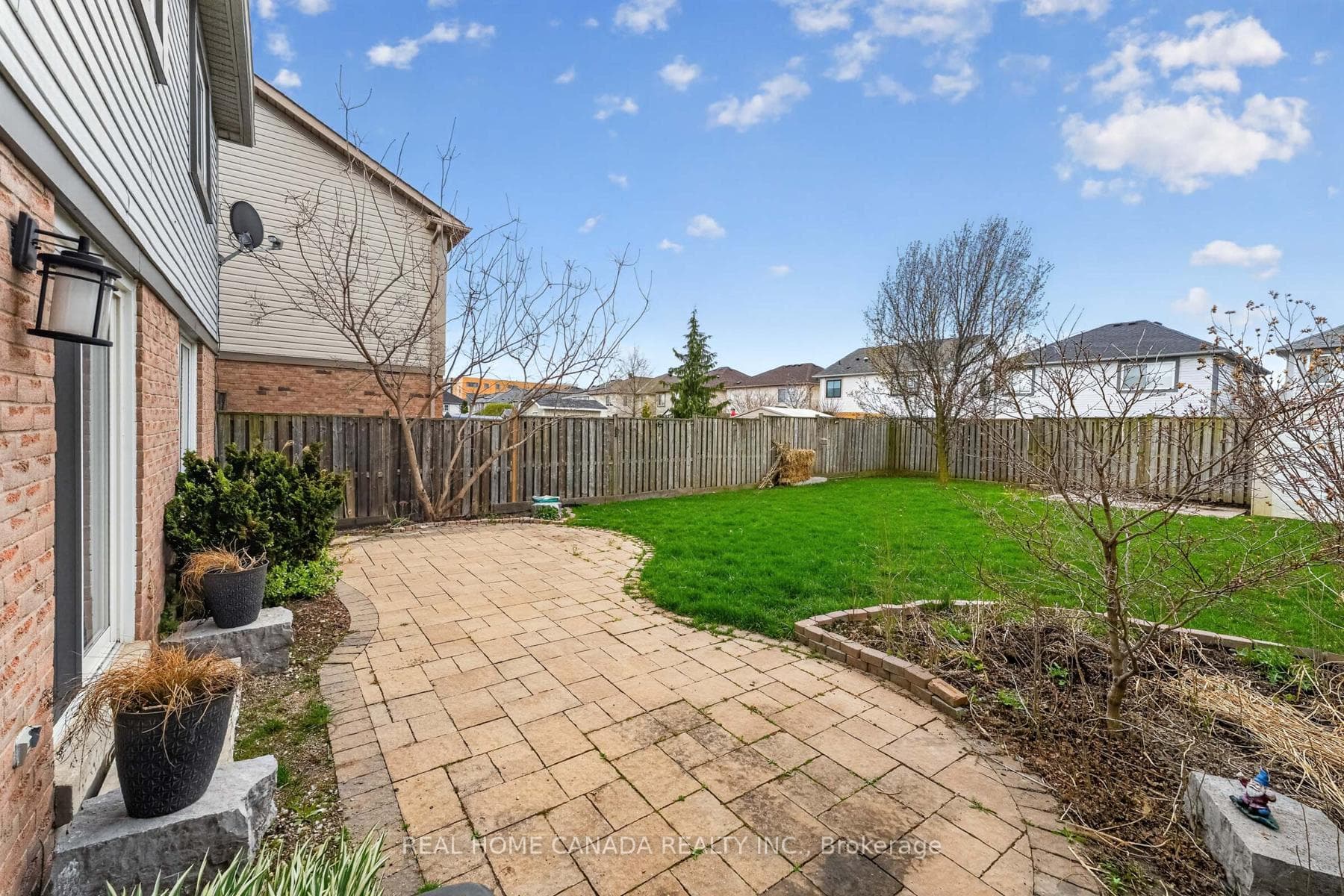 1026 Gordon Heights photo 35