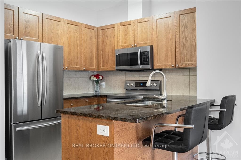 151 POTTS Place Unit 409 photo 9