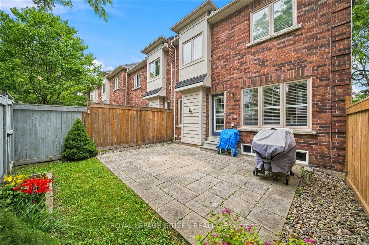 255 Shaftsbury Avenue Unit 36 photo 49
