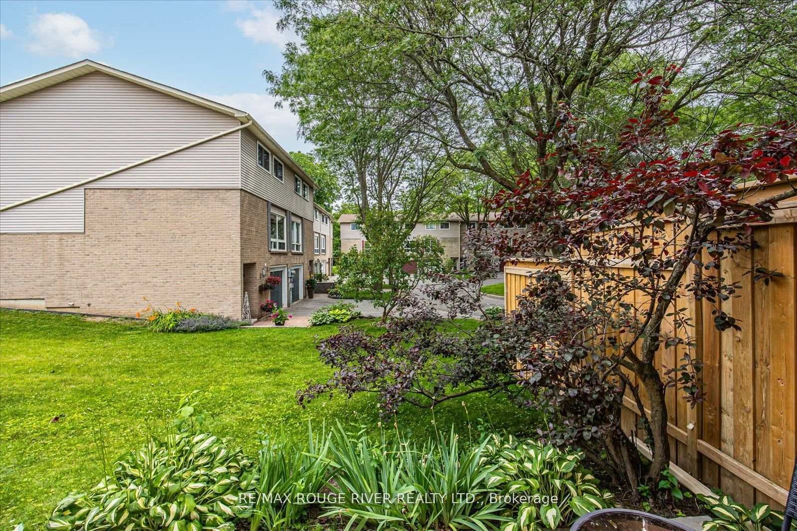 1133 Ritson Road Unit 44 photo 34