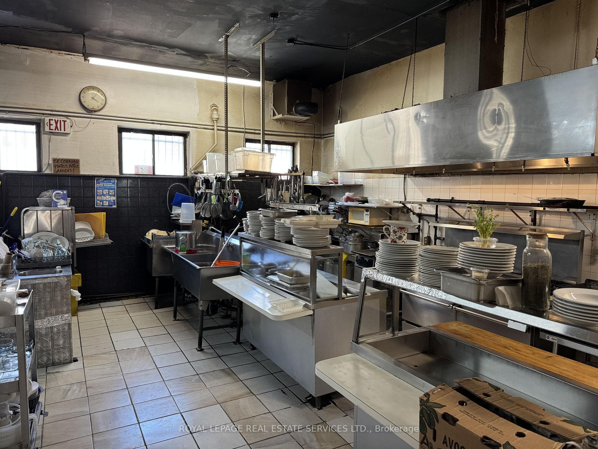 1448 Danforth Avenue photo 2