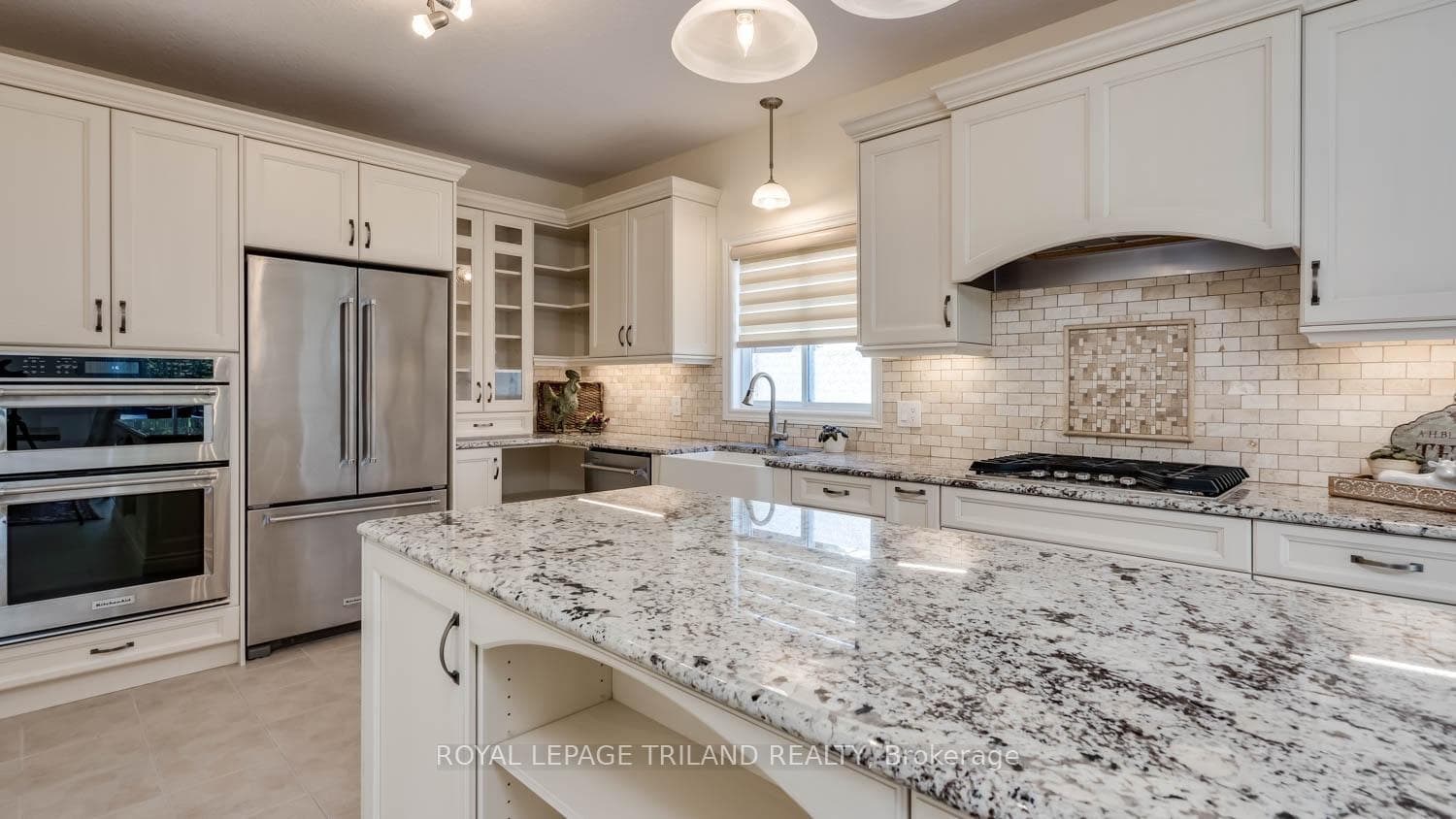 1223 Thornley Street photo 7