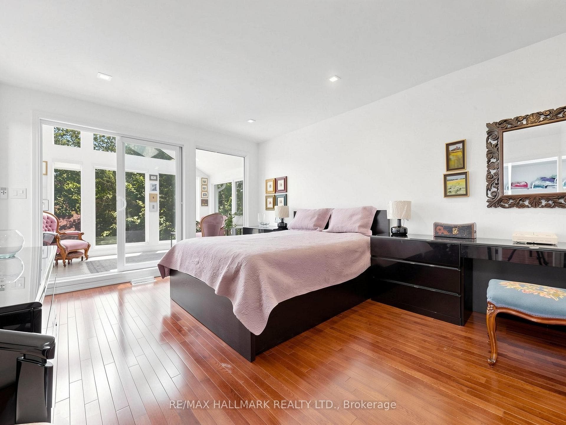 63 St Clements Avenue photo 26