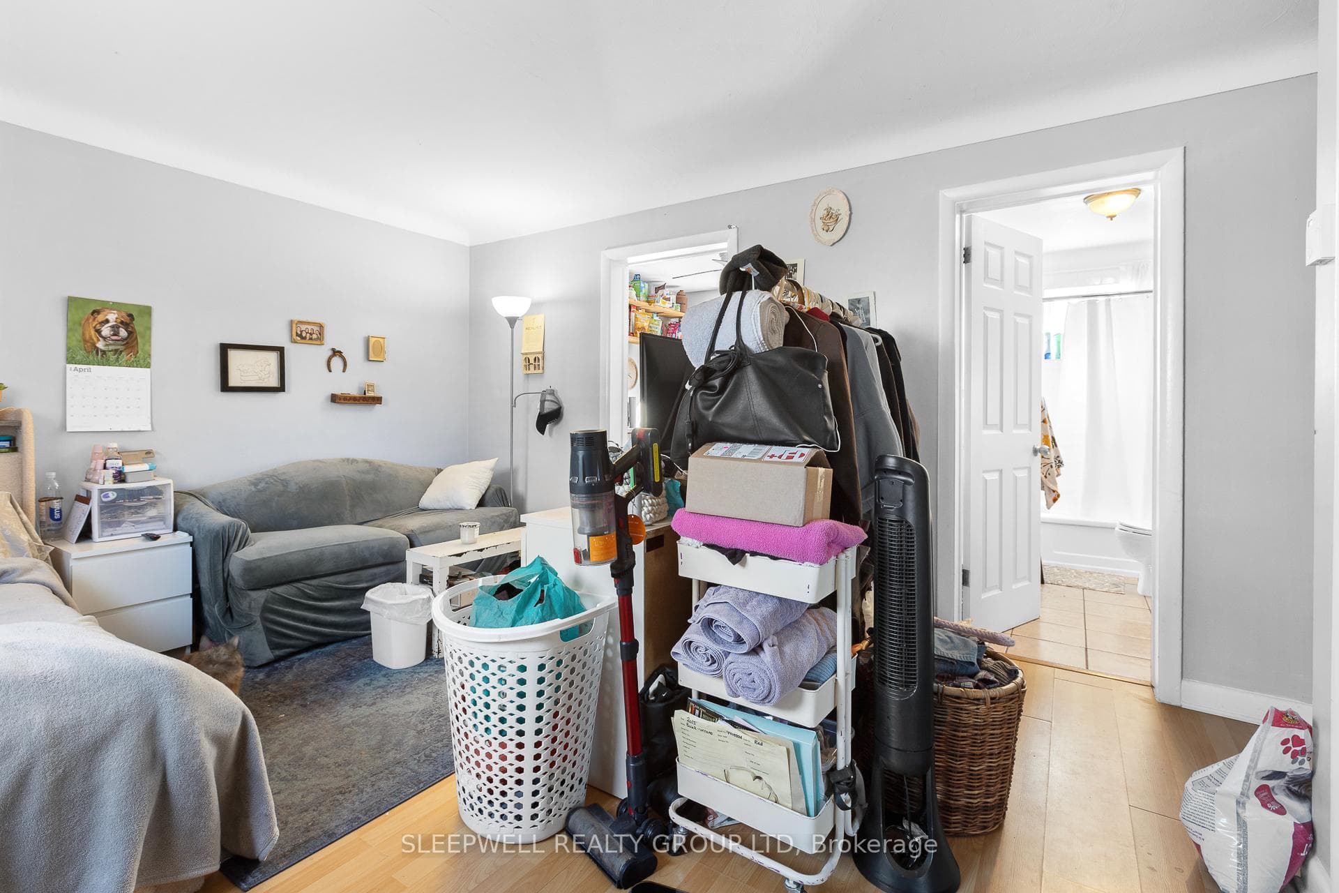 473 Vernon Avenue photo 17