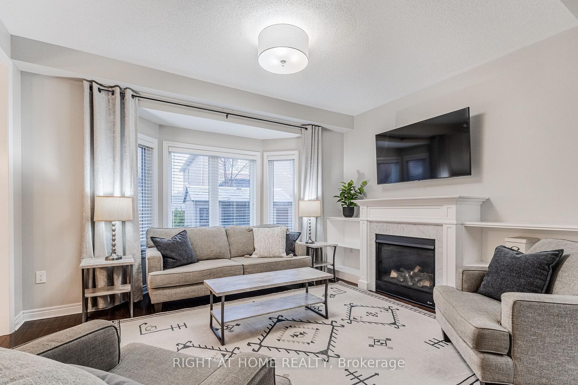 488 Mcgibbon Drive photo 17