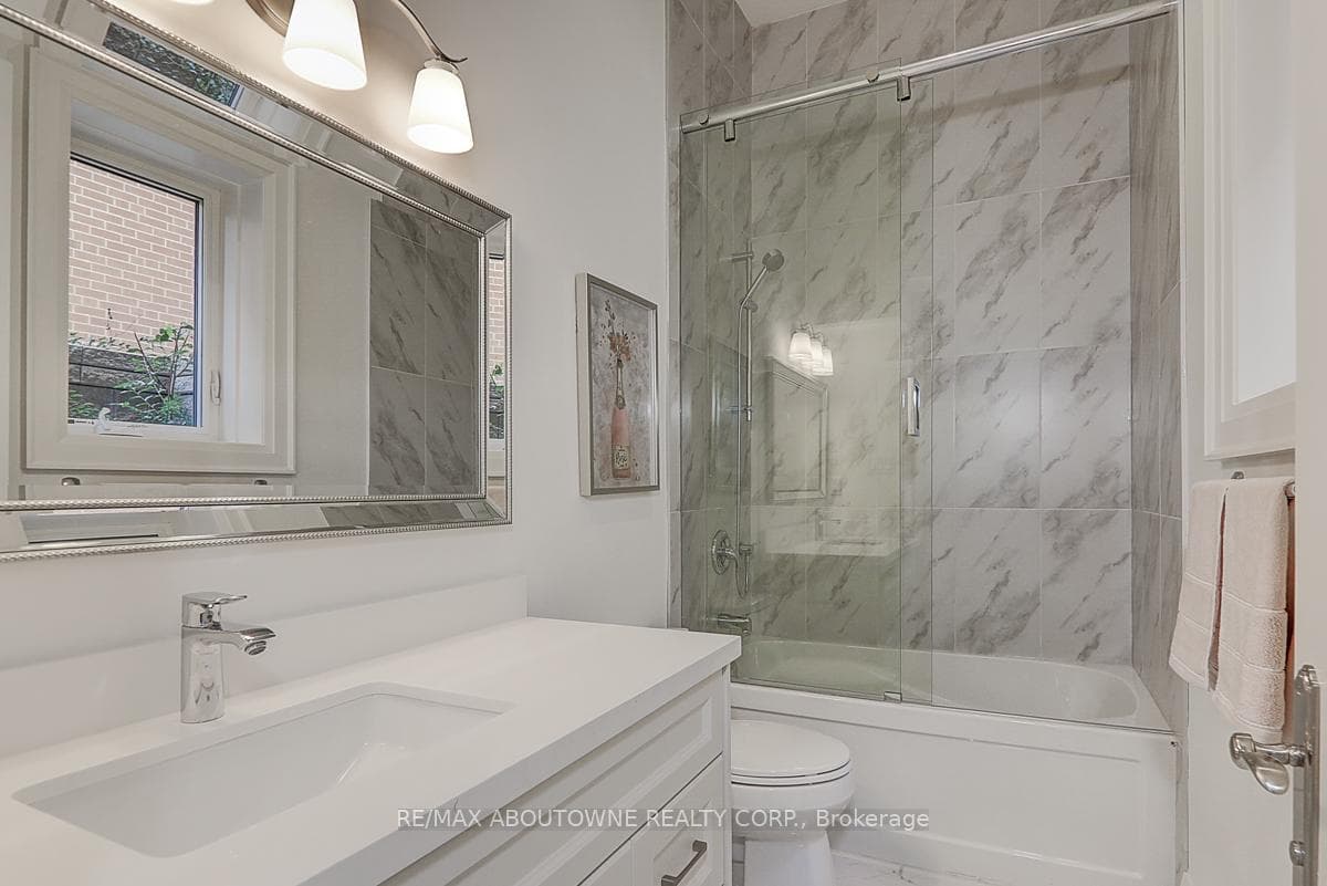 69 Heathview Avenue photo 40