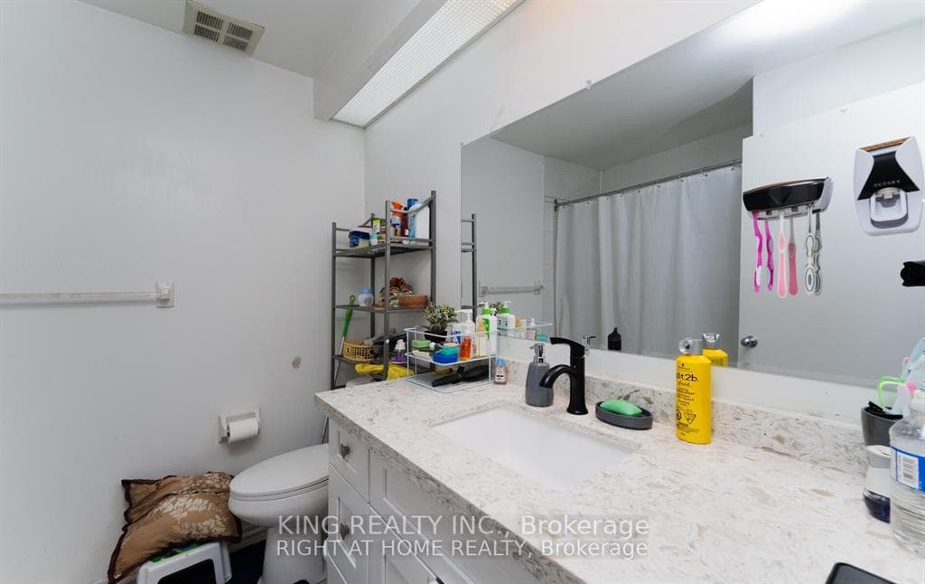 2472 eglinton Avenue Unit 19 photo 15
