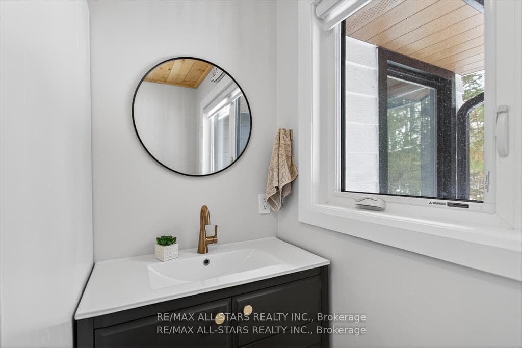 194 Snug Harbour Road photo 32