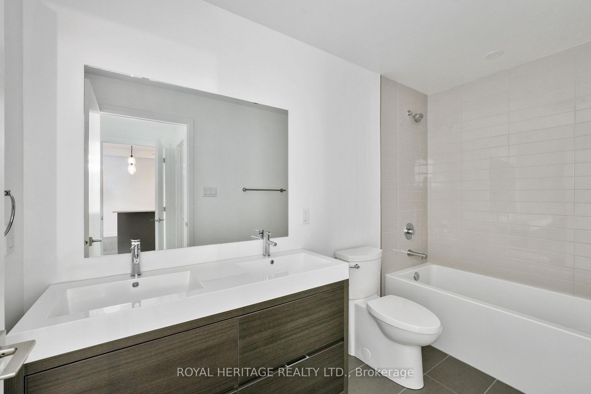 Ensuite bathroom