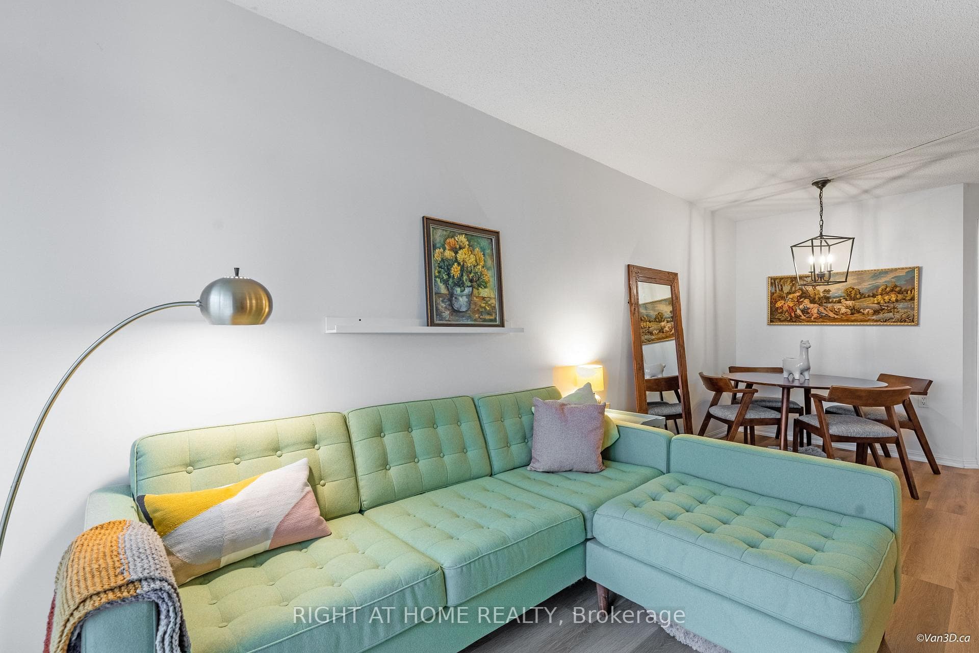 650 Lawrence Avenue Unit 343 photo 3