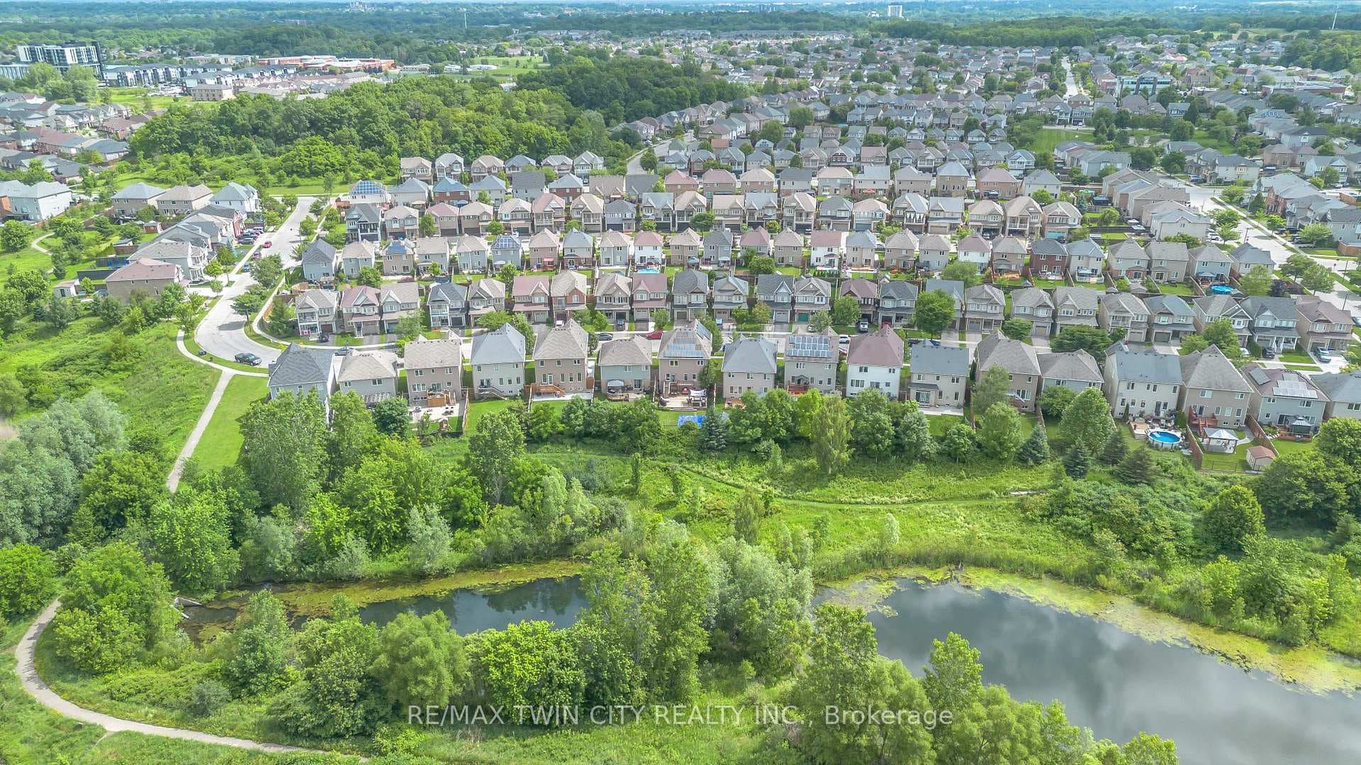 50 Bisset Avenue photo 48