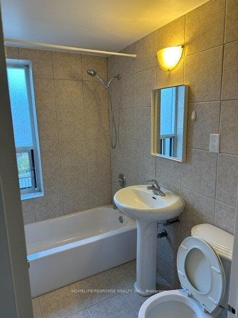 140 BERRY Road Unit 4 photo 3