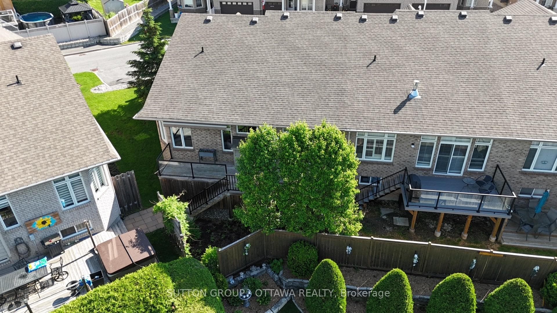 104 Passageway Private photo 42