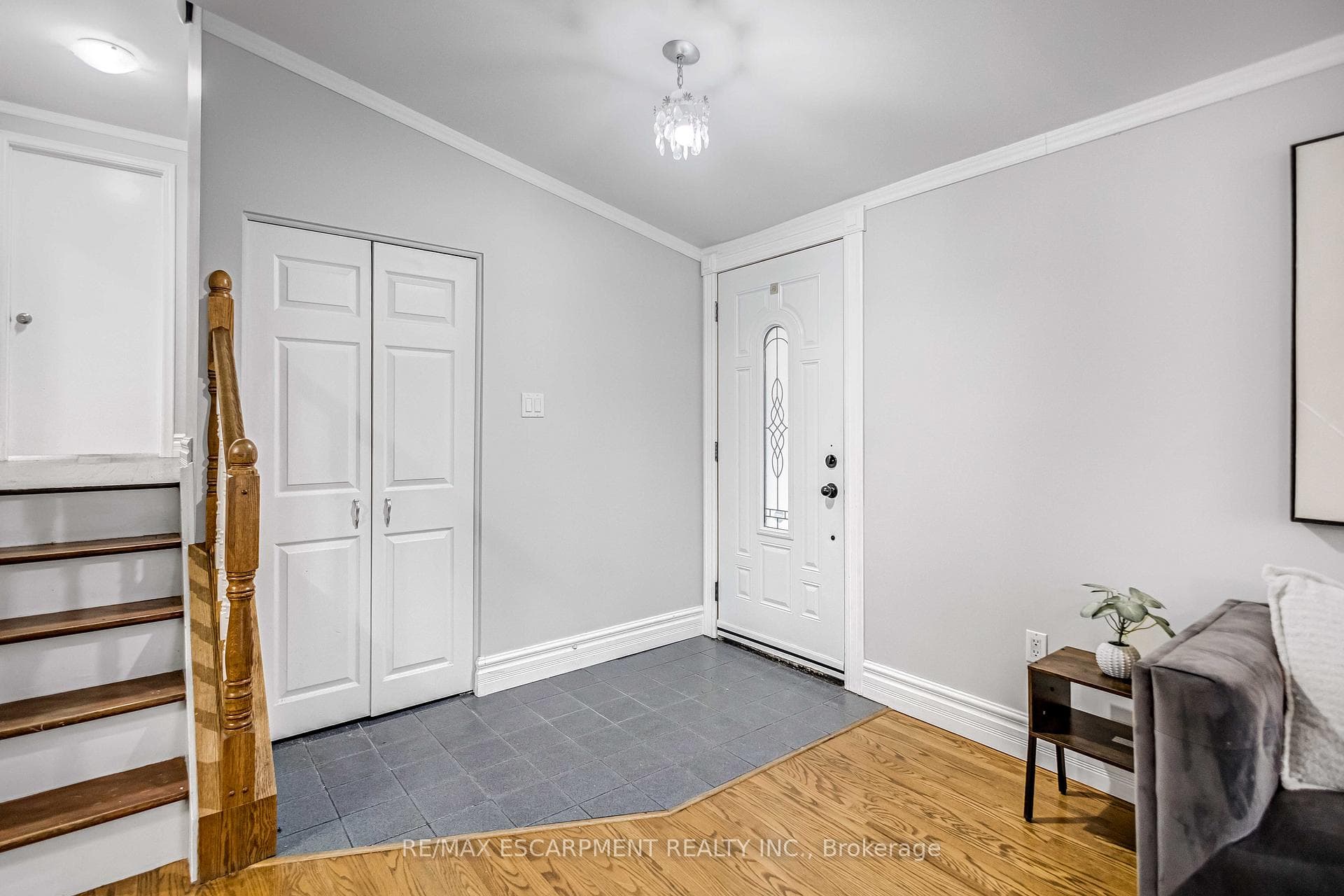85 Ranchdale Drive photo 7