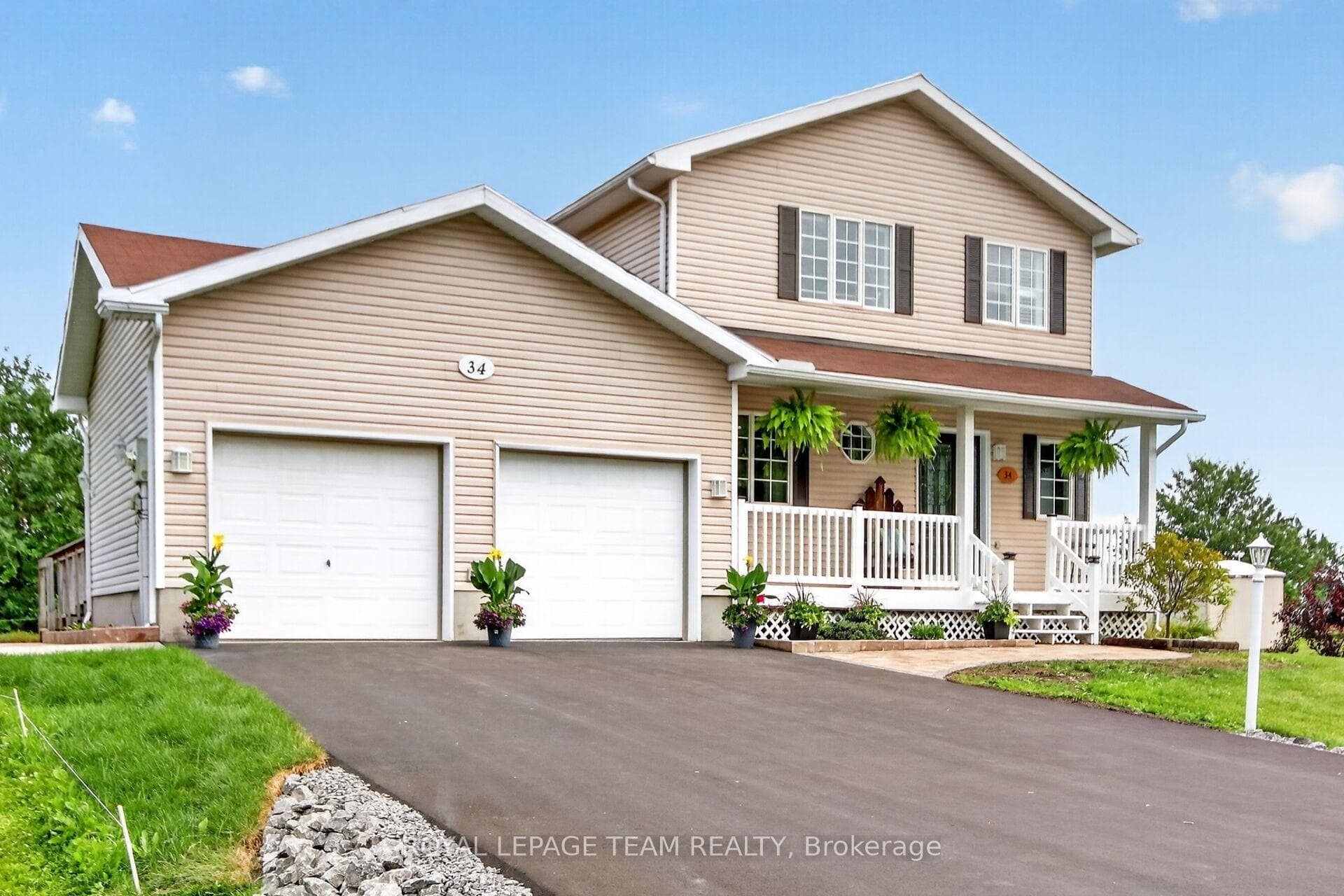 34 Jenna Drive photo 1