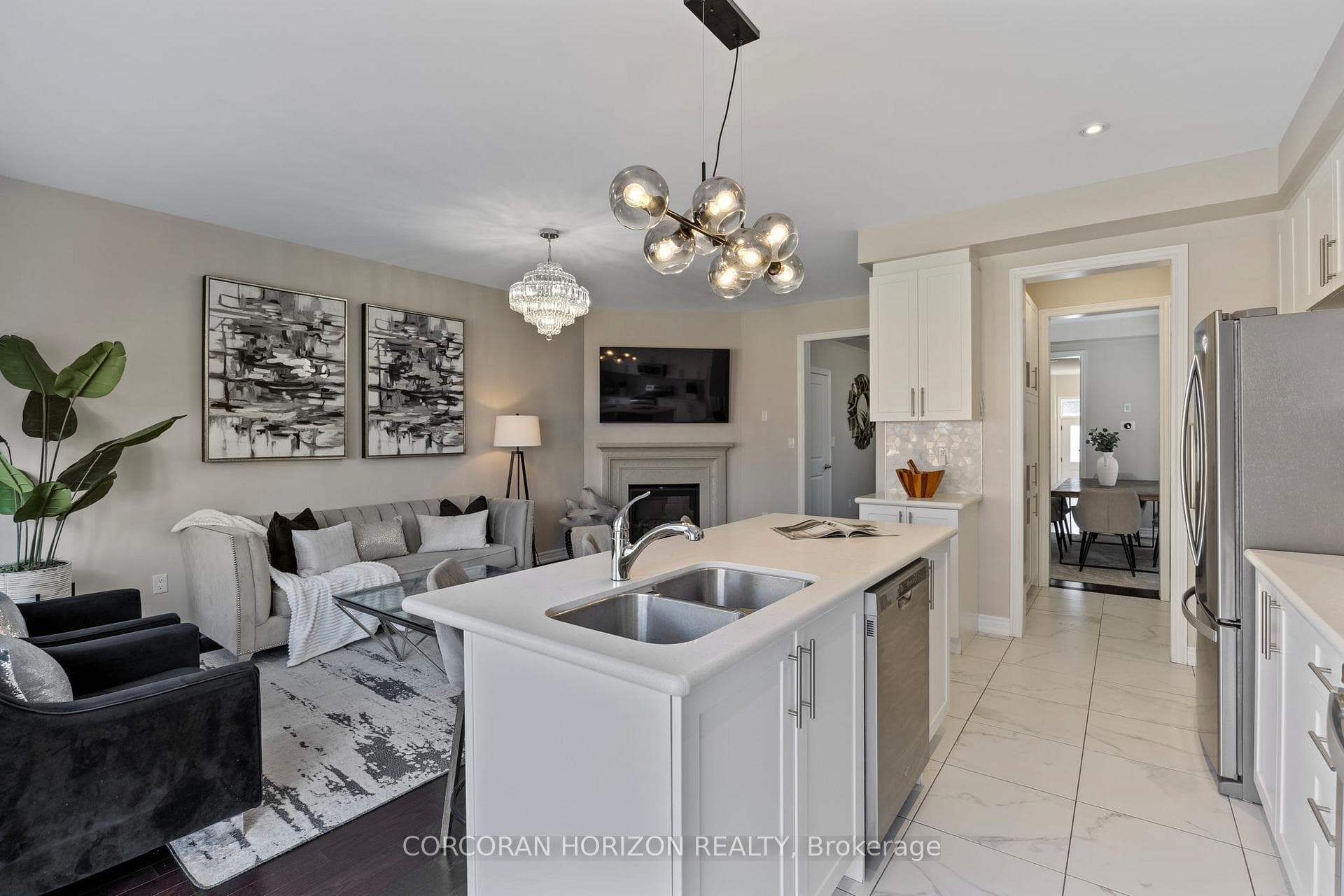 48 Louise Crescent photo 14