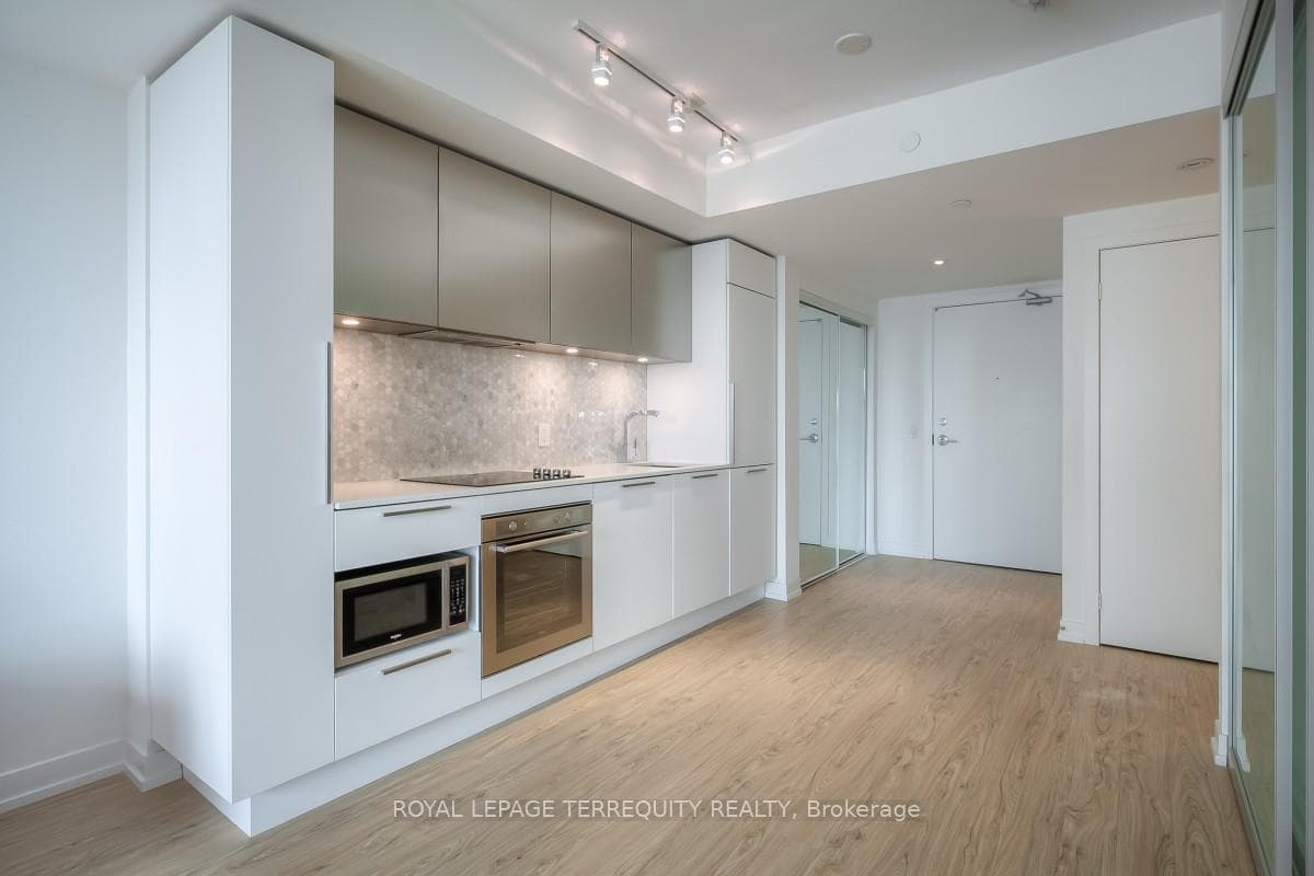 85 Wood Street Unit 2701 photo 7