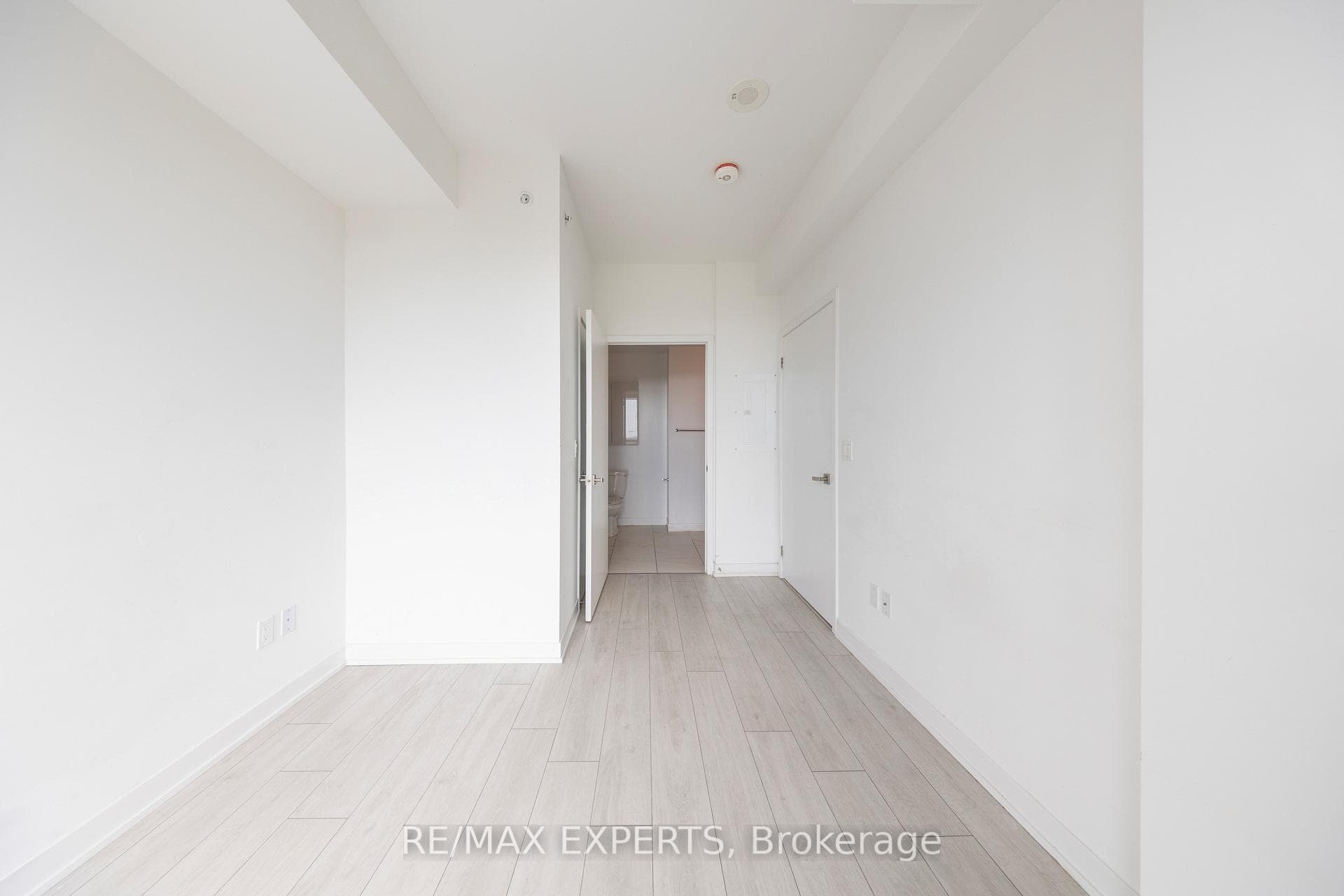 31 Tippett Road Unit 1410 photo 19