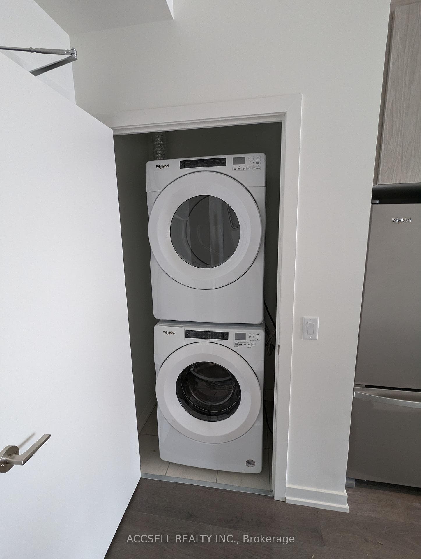 55 Duke Street Unit 1207 photo 21