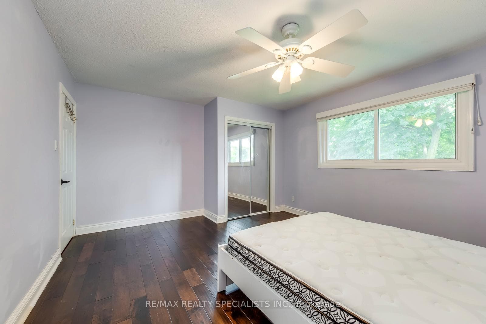 1582 Hermant Court photo 21