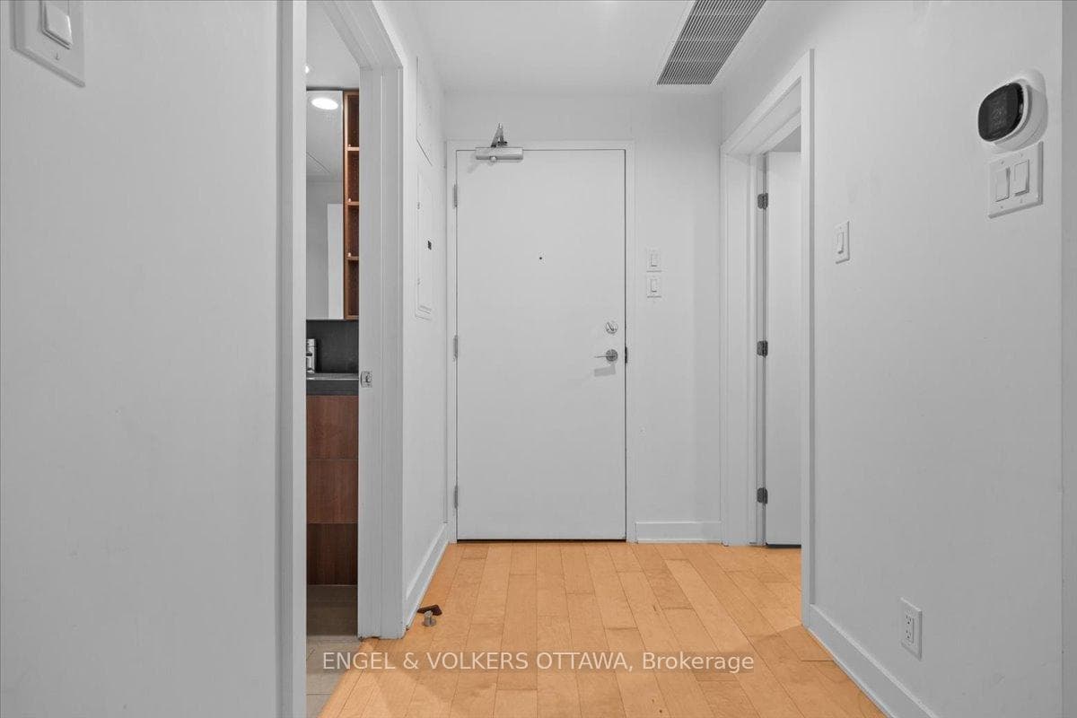340 McLeod Street Unit 940 photo 14
