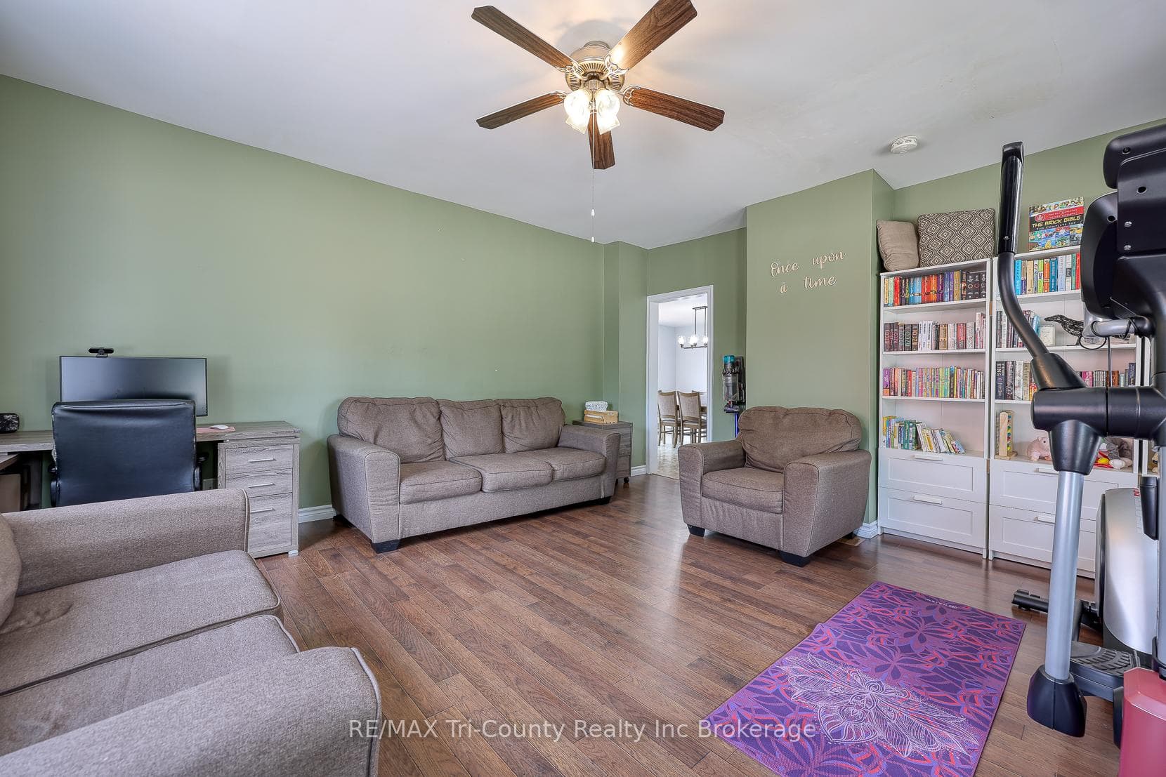 180 Talbot Street photo 37