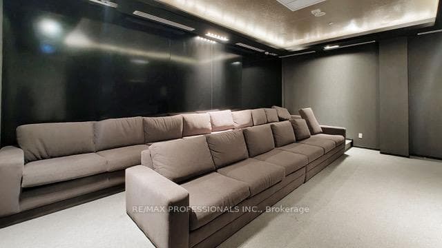 110 Marine Parade Drive Unit 707 photo 28