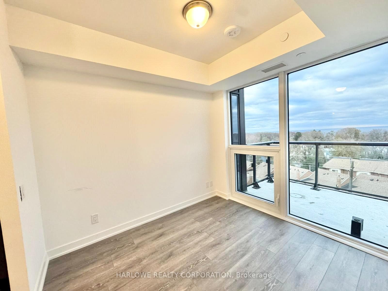 2 Manderley Drive Unit 718 photo 11