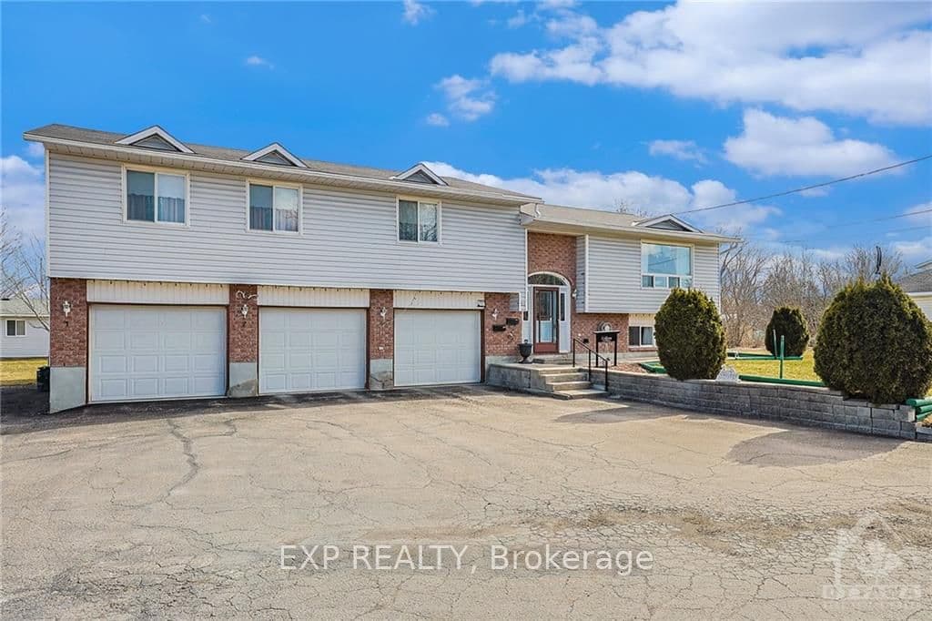 53 KING Street photo 1